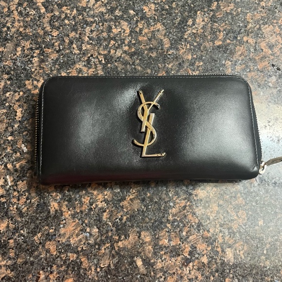 YSL zip around Wallet - Picture 6 of 12